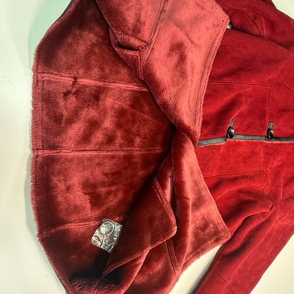 Novelti Petite for Lindor Women's Red Hooded Coat Faux Suede Size Medium - Picture 2 of 9